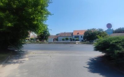 Behajtani szabad, várakozni tilos a HÉV-állomási „taxis” parkolóban