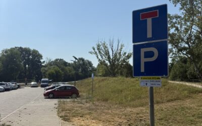 Három év türelmi idő után vált díjkötelessé a Postás parkoló